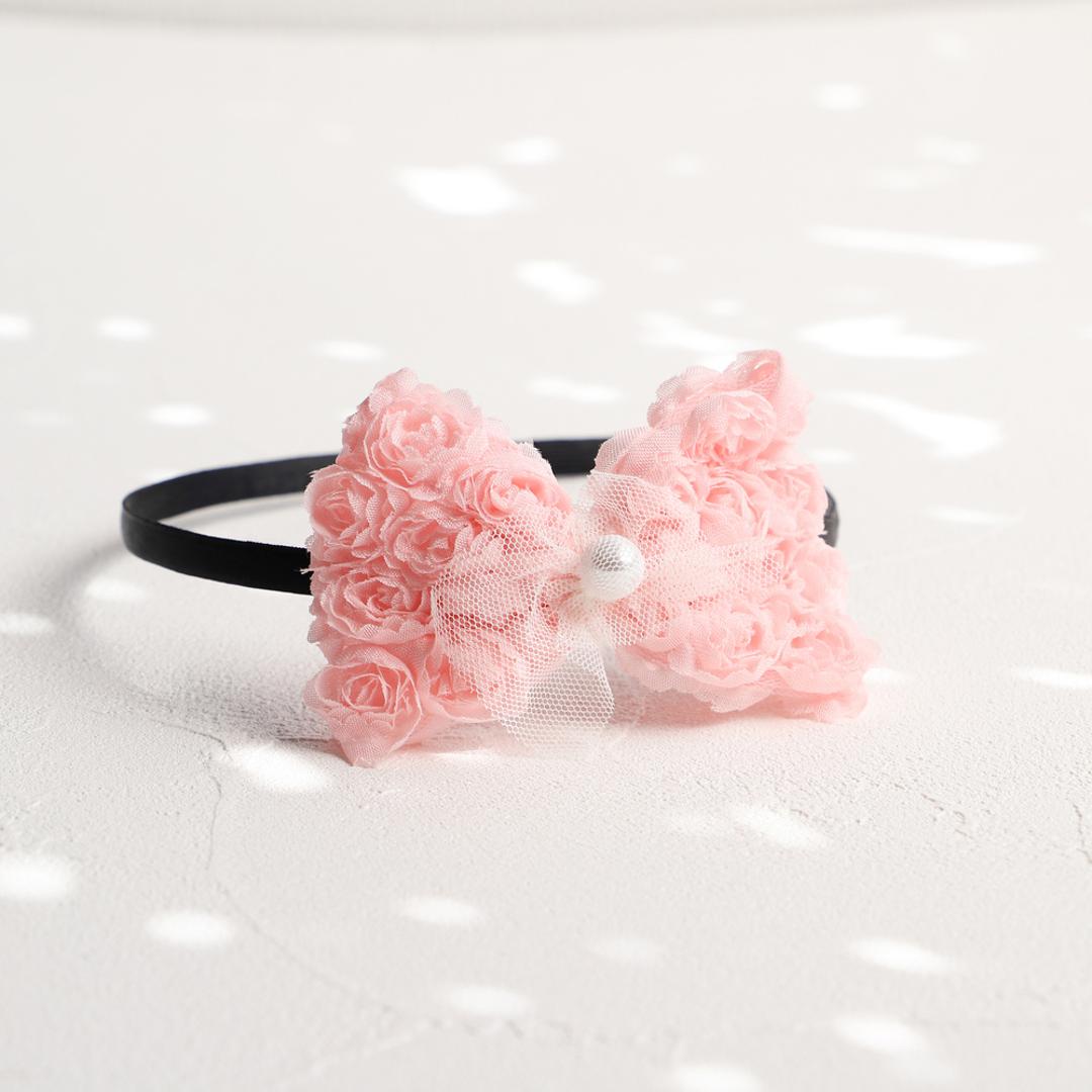 RORA カチューシャ 細め 通販 ローラ ミア ヘッドドレス ヘアアクセサリー 髪飾り キッズ 子供 子ども こども 女の子 女子 リボン 花 お花 フォーマル おしゃれ かわいい 入園式 卒園式 入学式 卒業式 発表会 結婚式 キッズファッション ピンク ・