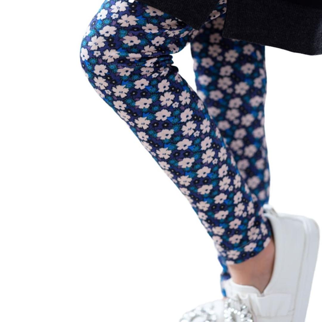 Rora 子供服 レギンス 通販 ルピナ スパッツ パンツ ズボン 小花柄 女の子 女子 子供 こども 子ども 10分丈 十分丈 通園 通学 幼稚園 かわいい おしゃれ カジュアル 春 夏 秋 冬 動きやすい ボトムス 子ども服 レッグウェア キッズファッション 花柄.ネイビー 110cm