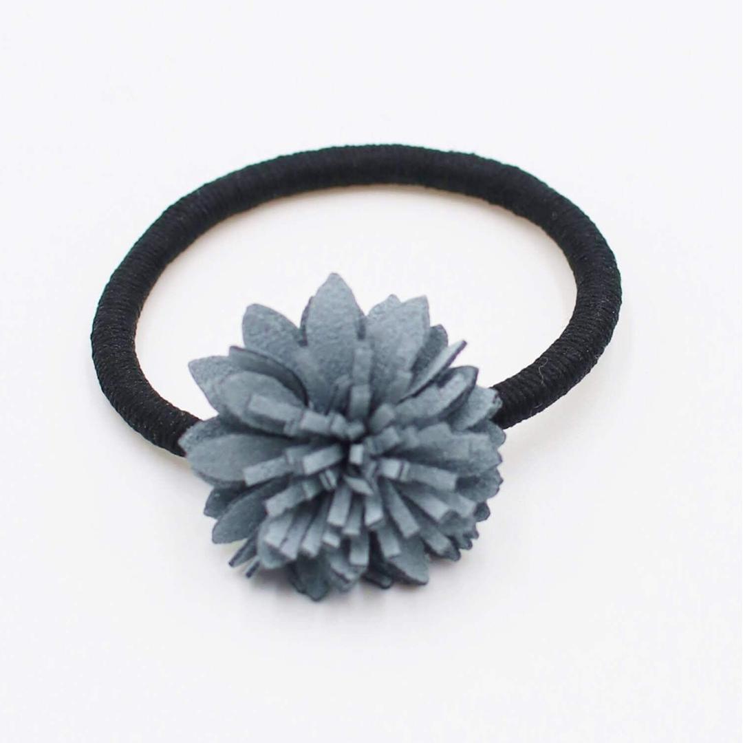 Rora ヘアゴム キッズ おしゃれ 通販 お花 フラワー 48202102 ベラお花モチーフヘアゴム 小さめ 女の子 大人っぽい 卒園式 入学式 卒業式 結婚式 発表会 かわいい オシャレ 可愛い ヘアアレンジ ヘアーアクセサリー ヘアアクセサリー キッズファッション ブルー フリー