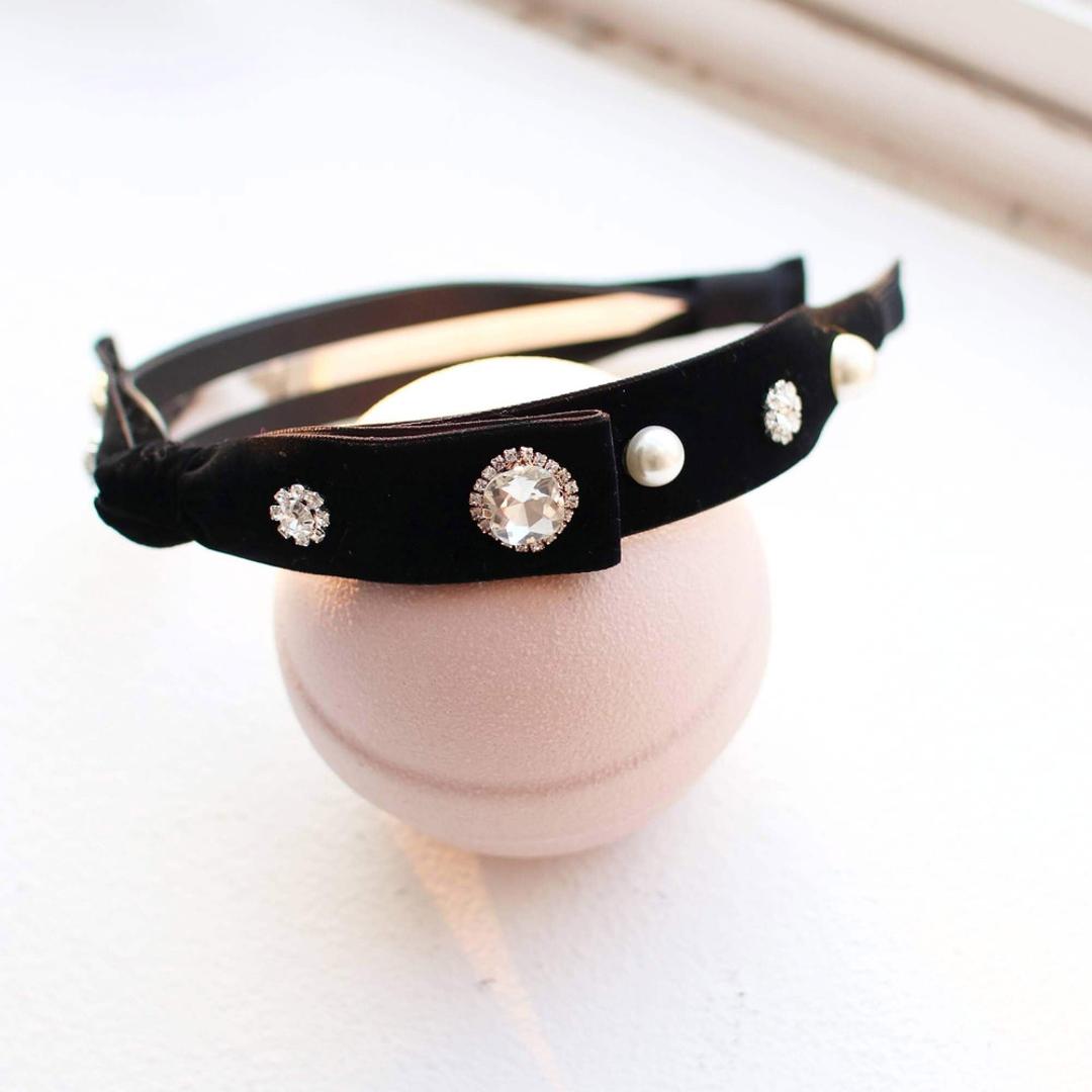 Rora カチューシャ 通販 リボン パール キラキラ 48502102 髪飾り ヘッドドレス 子供 フォーマル 可愛い おしゃれ 発表会 入園式 卒園式 入学式 子ども用アクセサリー ヘアアレンジ ヘアーアクセサリー ヘアアクセサリー キッズファッション ブラック フリー