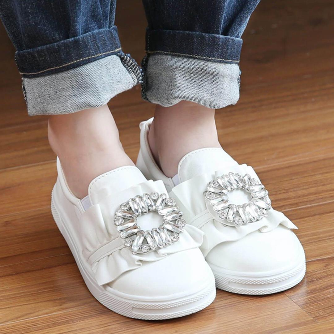 Rora キッズ スリッポン 女の子 通販 紐なしスニーカー 57062202 白 ホワイト ビジュー キラキラ 宝石 ワンポイント 通学 通園 かわいい おしゃれ 可愛い カジュアルシューズ 子供靴 靴 シューズ 子ども靴 キッズシューズ キッズファッション ホワイト 16cm