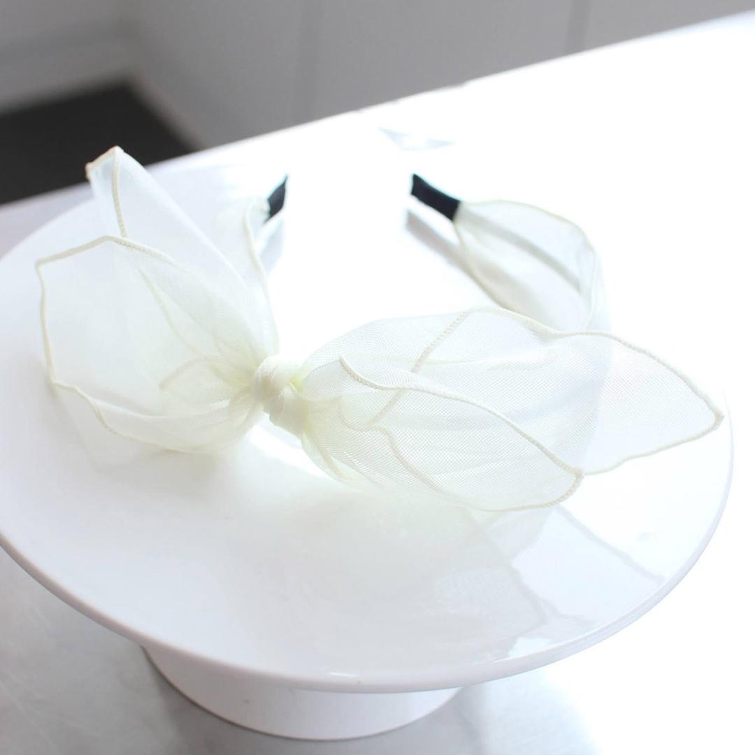 カチューシャ キッズ リボン 大きめ 通販 リボンカチューシャ 髪飾り 女の子 子供 子ども こども ピアノ発表会 かわいい プリンセス カジュアル ダンス 夏 シンプル パステル ヘアアレンジ ヘアーアクセサリー ヘアアクセサリー キッズファッション クリーム フリー