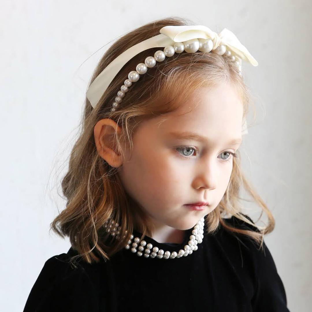 Rora カチューシャ 通販 リボン パール 68272302 髪飾り ヘッドドレス 子供 女の子 フォーマル 可愛い おしゃれ 発表会 入園式 卒園式 入学式 子ども用アクセサリー ヘアアレンジ ヘアーアクセサリー ヘアアクセサリー キッズファッション ホワイト フリー