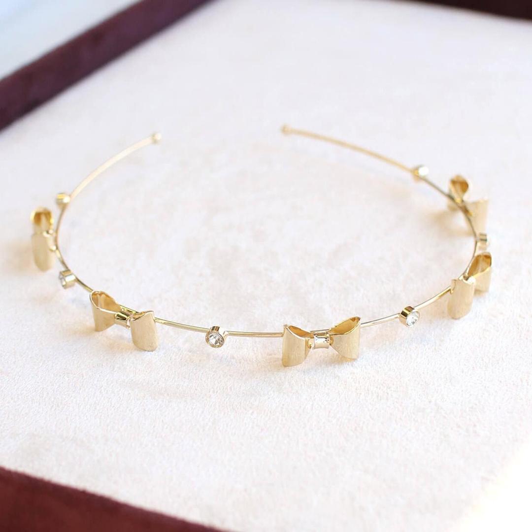 細い カチューシャ キッズ キラキラ リボン 通販 ヘッドドレス 髪飾り 女の子 子供 子ども こども セレモニー 卒園式 入学式 卒業式 結婚式 ピアノ発表会 かわいい おしゃれ シンプル ヘアアレンジ ヘアーアクセサリー ヘアアクセサリー キッズファッション ゴールド フリー