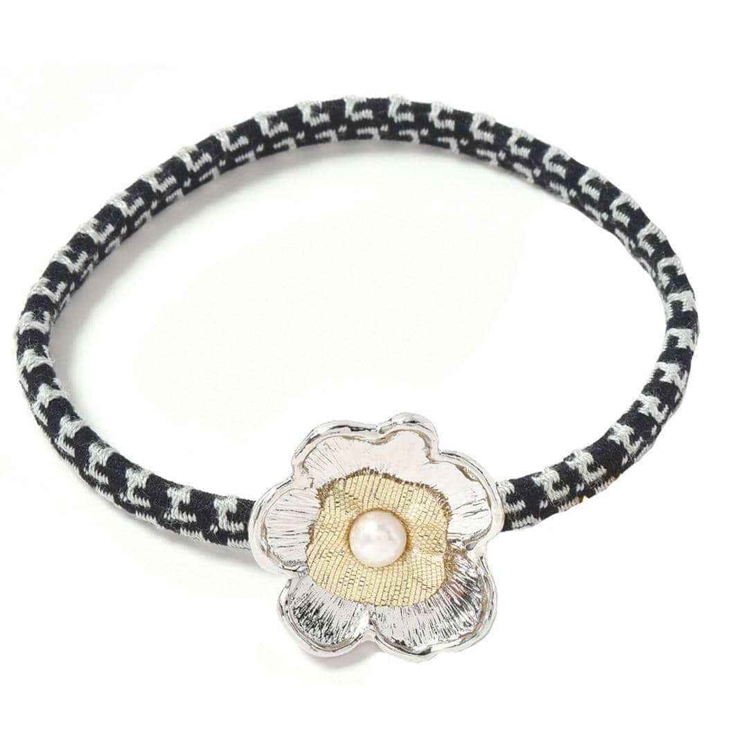 静電気 ヘアゴム 通販 日本製 ELEBLO 静電気軽減 静電気除去ブレスレット 静電気防止 静電気抑止 ブレスレット 静電気対策 リストバンド ヘアブレス ヘアアクセ 花粉対策 かわいい おしゃれ レディース ユニセックス 贈り物 ギフト フラワー ・