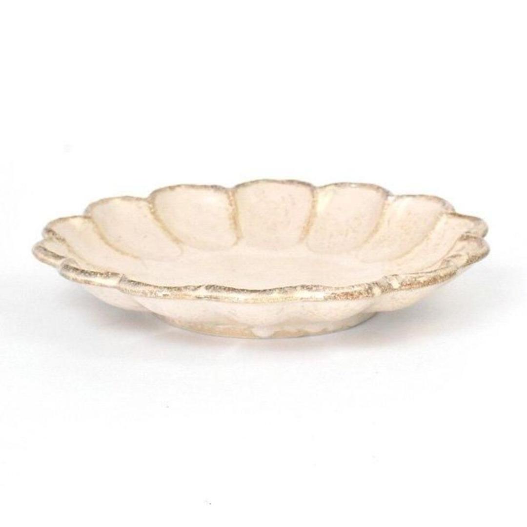 美濃焼 皿 通販 日本製 お皿 プレート 美濃 焼 21.5cm 中皿 丸皿 モーニングプレート 和食器 おしゃれ モダン かわいい 花形 花型 お花 電子レンジ対応 食洗機対応 サラダ デザート ケーキ リンカ 21プレート グルメスタイル キッチン用品 ホワイト ・