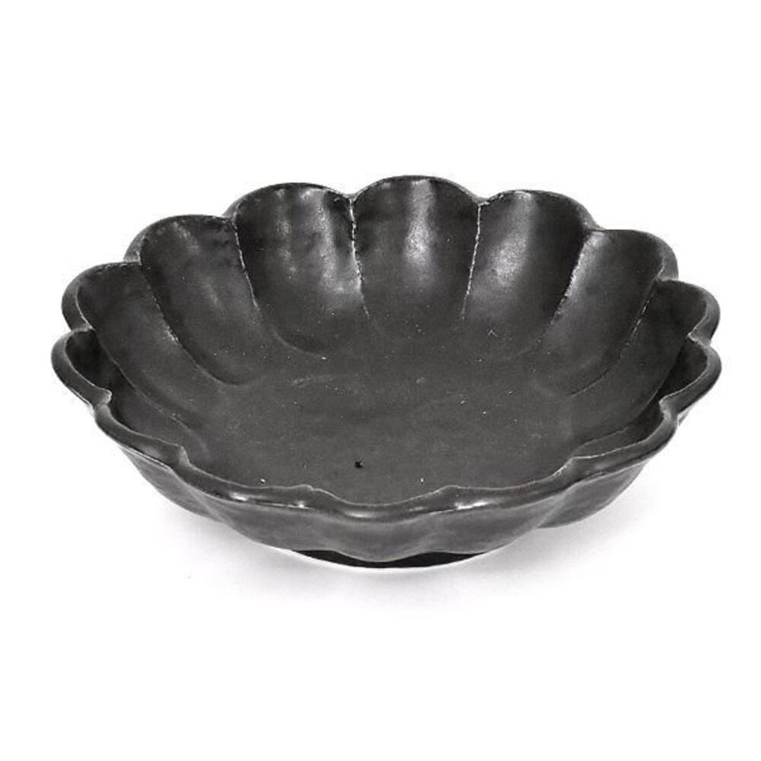 美濃焼 小鉢 通販 日本製 小皿 中鉢 美濃 焼 16cm 取り皿 副菜 取皿 和食器 おしゃれ モダン かわいい 花形 花型 お花 サラダ デザート 電子レンジ対応 食洗機対応 朝食 おやつ 夕食 リンカ 16ボウル グルメスタイル キッチン用品 ブラック ・