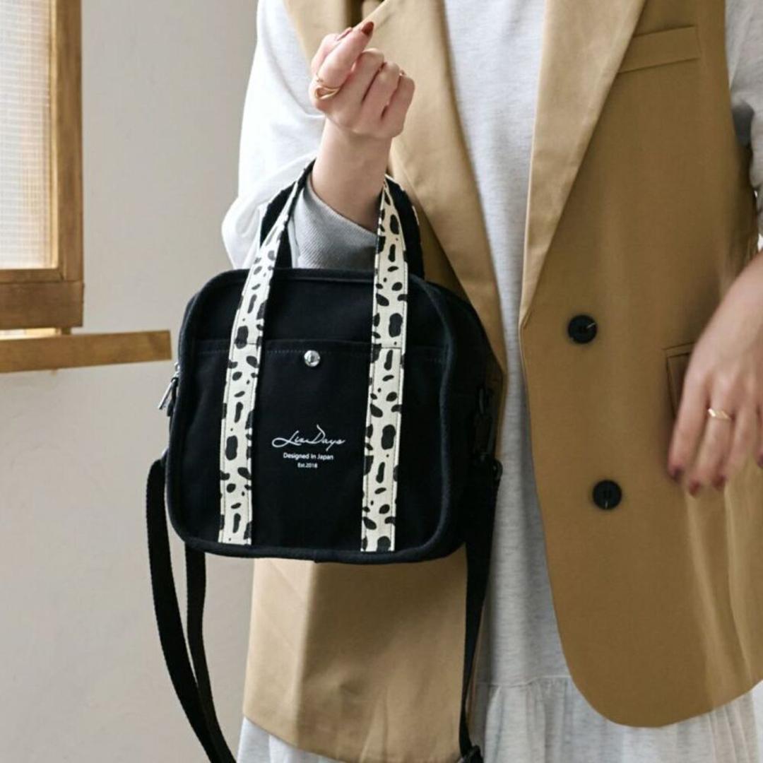 lizdays リズデイズ ショルダーバッグ lz-70615 通販 ミニショルダーバッグ ミニショルダーバック ミニバッグ 斜めがけバッグ レディース 2way 軽量 ファスナー付き キャンバス 肩掛け カジュアル お出かけ 大人 シンプル 柄 かわいい ブラック/WHダルメシアン ・