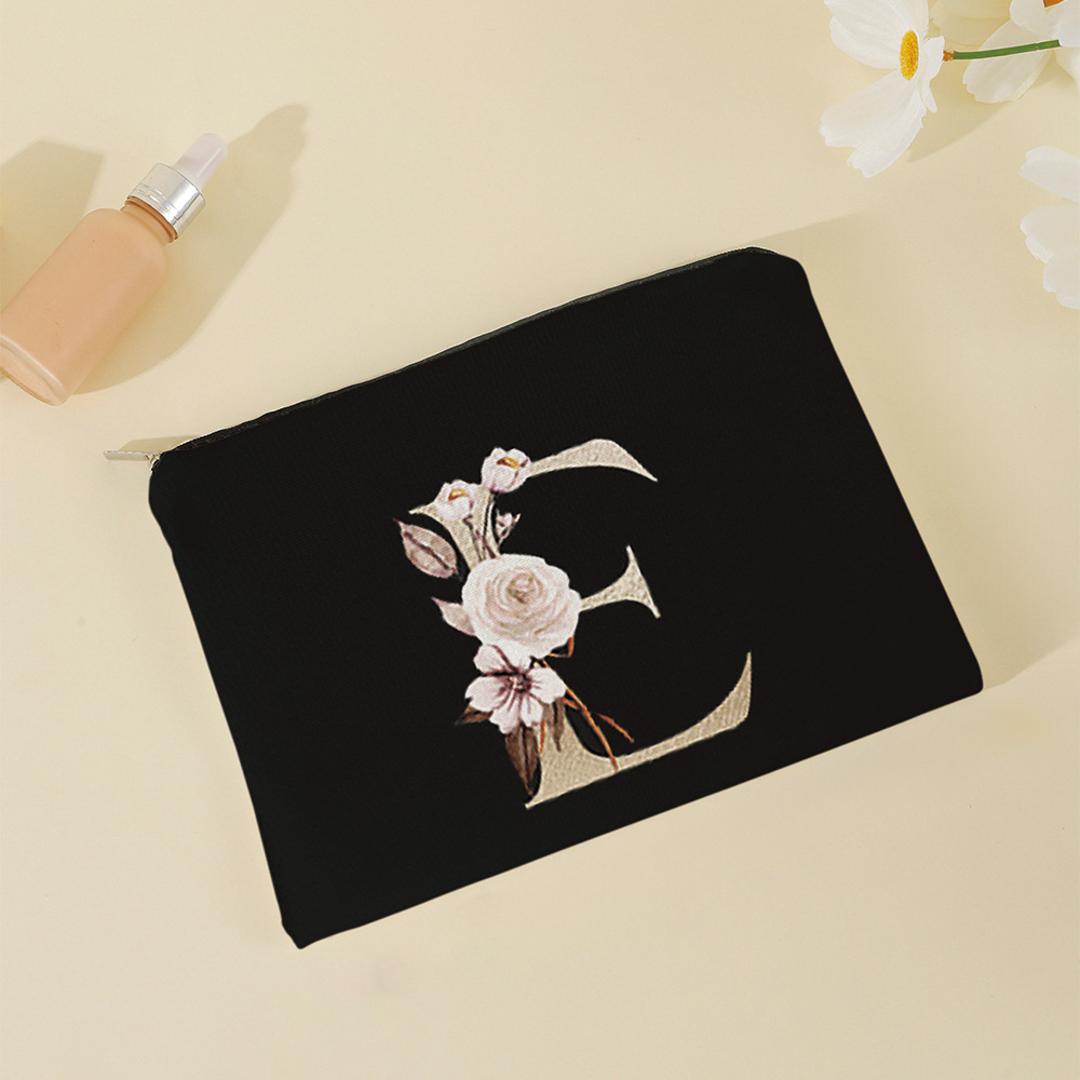 イニシャル ポーチ 通販 コスメポーチ メイクポーチ 化粧 マルチポーチ 小物入れ 大人かわいい かわいい 化粧ポーチ 大容量 大きめ トラベルポーチ ソフト 持ち歩き スリム バッグ小物 レディース 女の子 コスメ収納 おしゃれ 贈り物 ギフト E ・