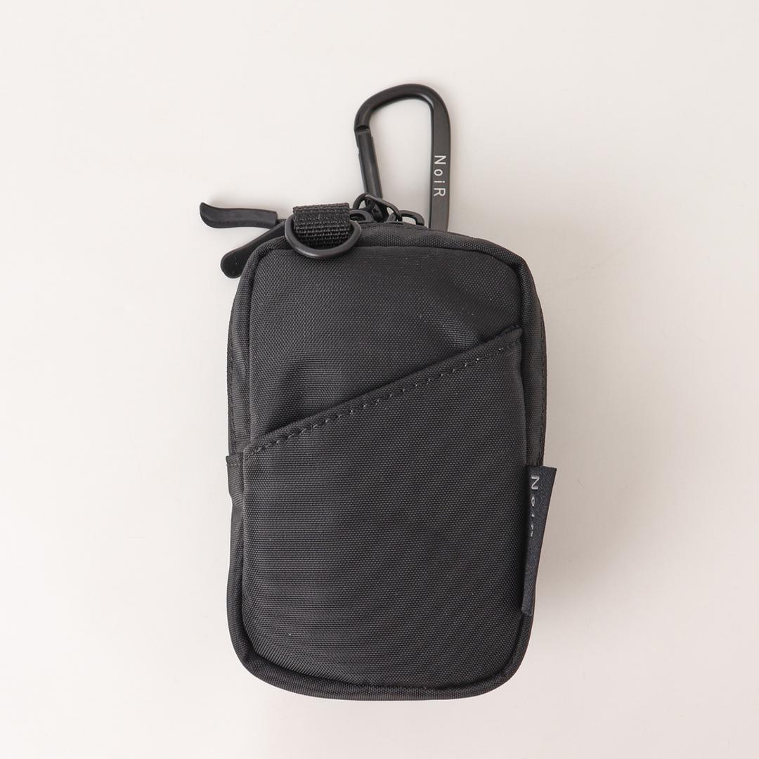 NoiR ノアール ポーチ N23009 通販 ミニポーチ カラビナ付きミニポーチ カラビナ付きポーチ 小物入れ 小物ポーチ シガレットケース メンズ 撥水 小さめ 通学 通勤 旅行 アウトドア 止水ファスナー おしゃれ シンプル ノワール メンズバッグ 15Black ・