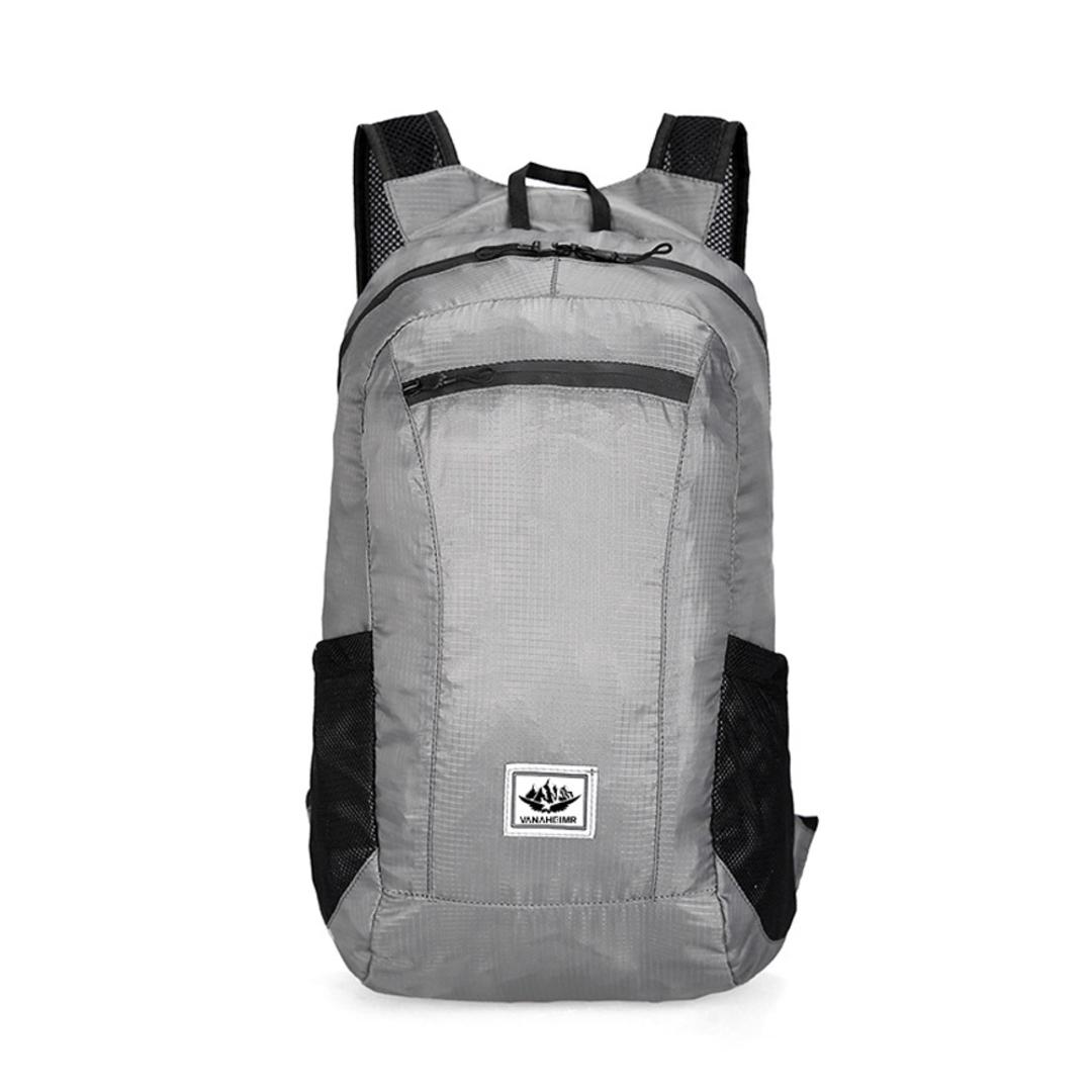 折りたたみ リュック 軽量 通販 リュックサック バックパック デイパック 折り畳みリュック ナップザック ポケッタブル パッカブル サブバッグ コンパクト 携帯 アウトドア レジャー 旅行 キャンプ お買い物 ショッピング 学生 散歩 ウォーキング ランニング ライトグレー ・