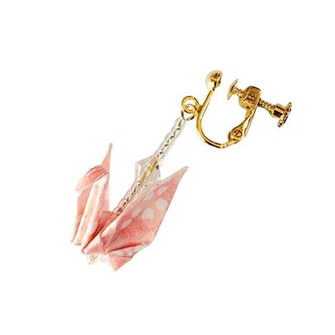 イヤリング 鶴 通販 日本製 耳飾り アクセサリー アクセ 折り紙イヤリング 折り鶴 折り紙 かわいい 可愛い おしゃれ オシャレ 着物 浴衣 和装 和服 レディース 大人 女性 和小物 イヤーアクセサリー プレゼント ギフト お土産 雑貨 ありがとうおりづる pink ・