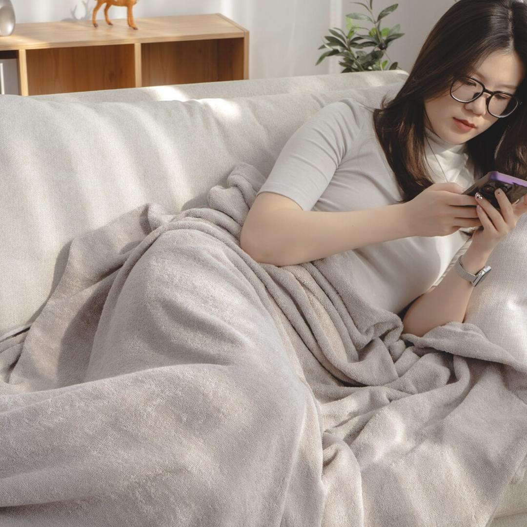 タオルケット 綿100% シングル 通販 コットンタオルケット ケット 大判タオルケット 毛布 布団 ふとん 大判 ブランケット ひざ掛け 膝掛け 膝掛 寝具 寝室 オールシーズン 車内 リビング キャンプ アウトドア お昼寝 昼寝 インテリア ラテベージュ ・