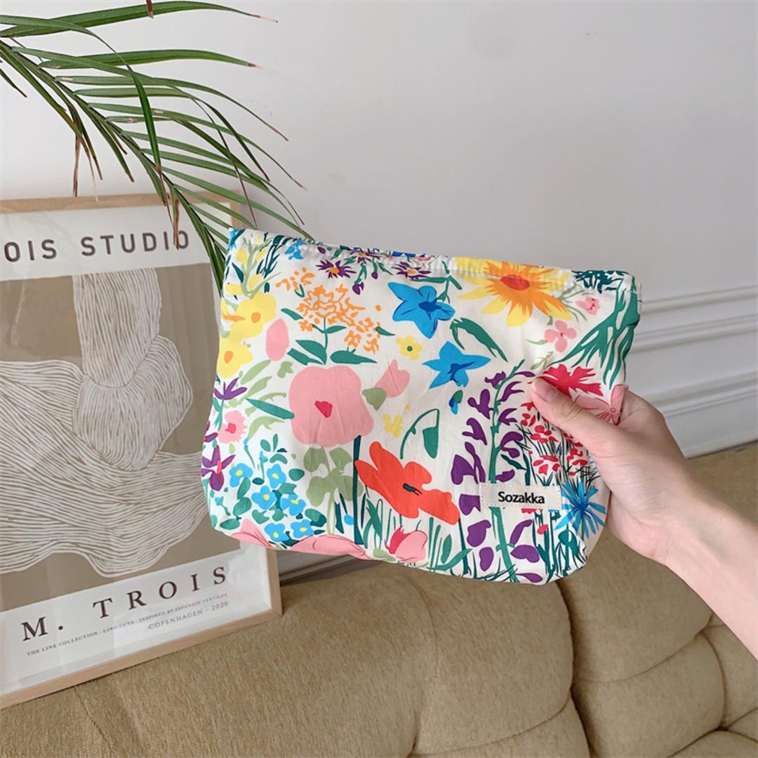 コスメポーチ トラベルポーチ 大容量 通販 化粧ポーチ ポーチ 化粧入れ コスメ入れ 小物入れ メイクポーチ 化粧 コスメ 収納 コンパクト 持ち運び 便利 かわいい 可愛い おしゃれ 旅行 トラベル レディースバッグ 韓国 バッグ 小物 雑貨 L ・