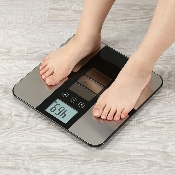 ソーラー体重体組成計