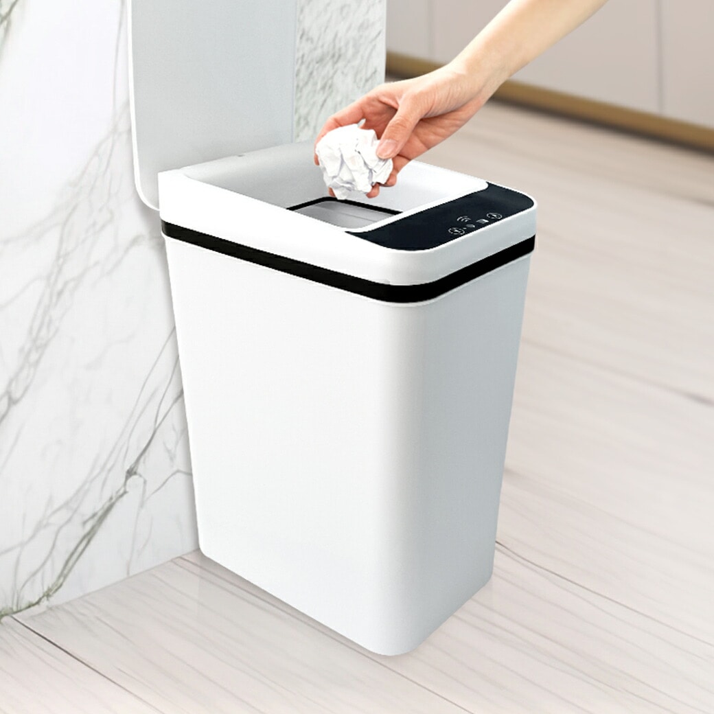 かざすだけで開く自動開閉ゴミ箱