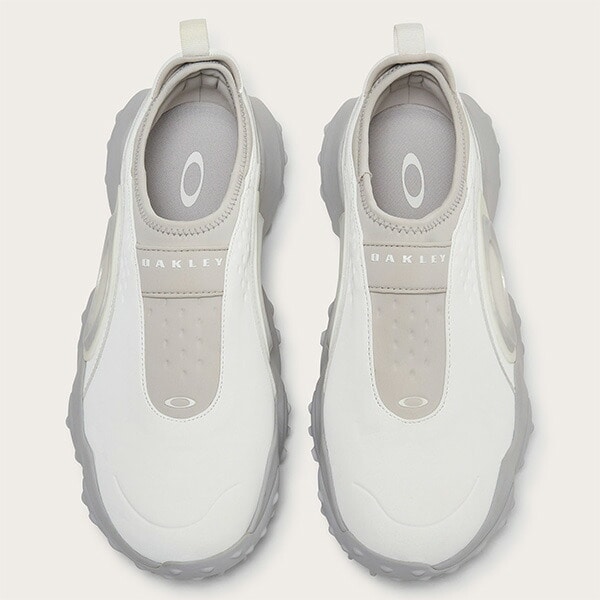 オークリー ゴルフシューズ エッジアイコン スパイクレスシューズ メンズ FOF100539 2025年春夏モデル Edge Icon 2025年春夏モデル OAKLEY スリップオンスタイル 8.5(26.5cm) ホワイト(100)