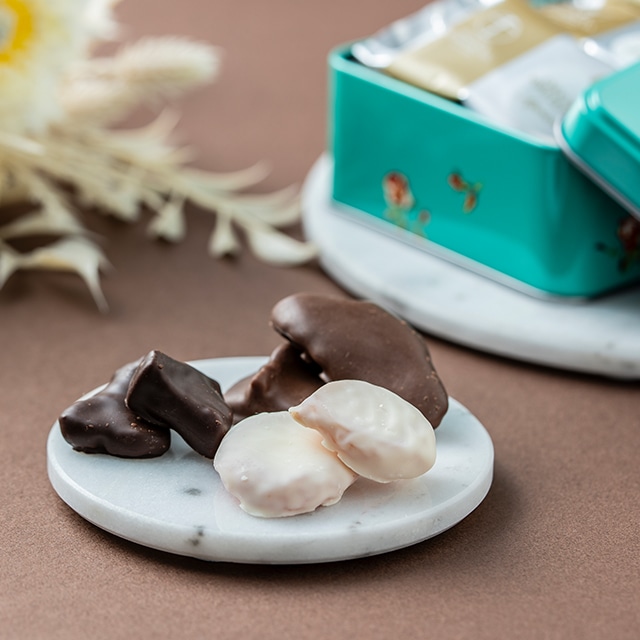 お歳暮 クリスマス 2025 チョコレート お菓子 スイーツ 贈り物 ギフト 千疋屋 パティスリー銀座千疋屋 ショコラヴェールdeフリュイ