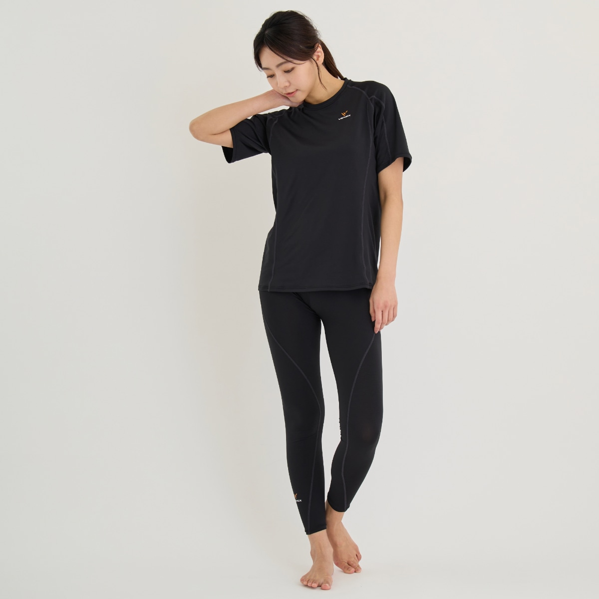 ベネクス リカバリーウェア 一般医療機器 リチャージ+ ショートスリーブ タイツ 上下セット レディース ブラック