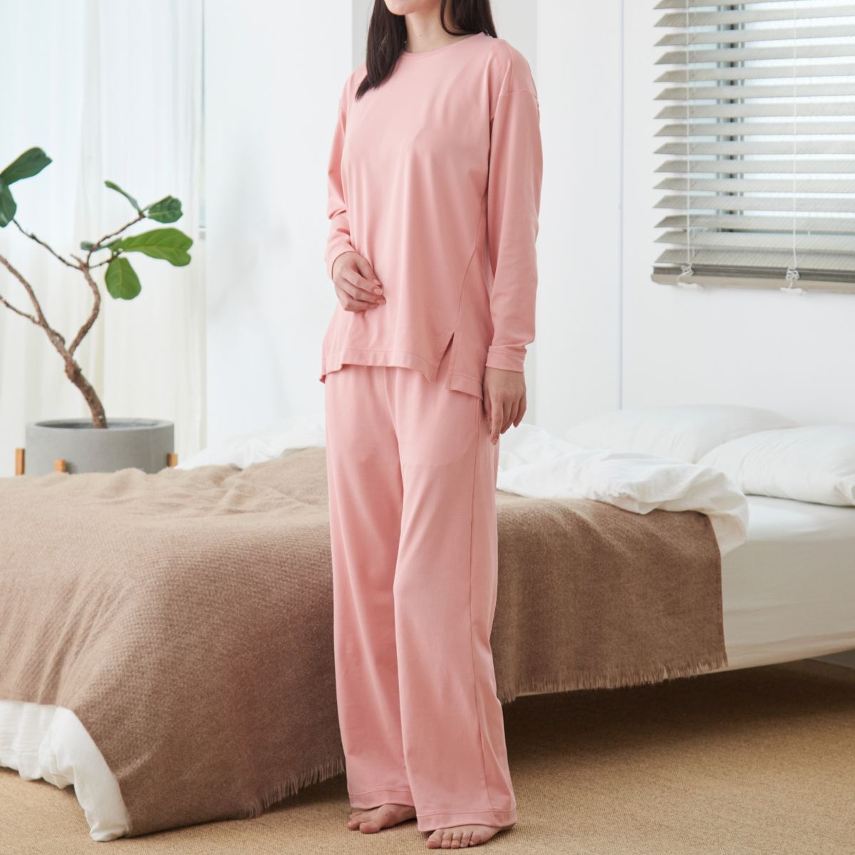 ベネクス リカバリーウェア 一般医療機器 スタンダードドライ+ ボートネックロングスリーブ フレアパンツ 上下セット レディース サクラ