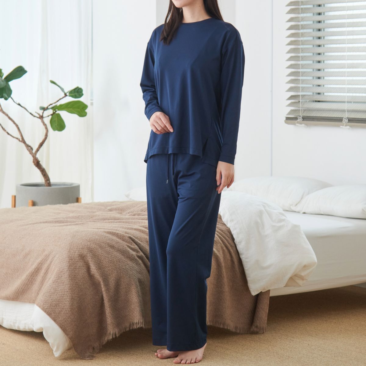 ベネクス リカバリーウェア 一般医療機器 スタンダードドライ+ ボートネックロングスリーブ フレアパンツ 上下セット レディース ネイビー