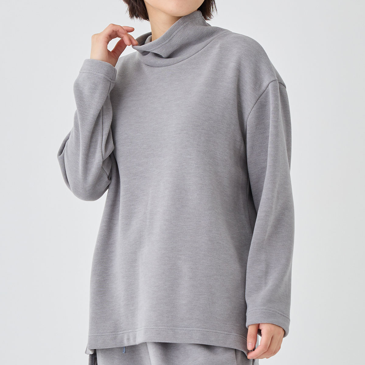 ベネクス リカバリーウェア コンフォートヒート オフタートルネック レディース スモーキーグレー