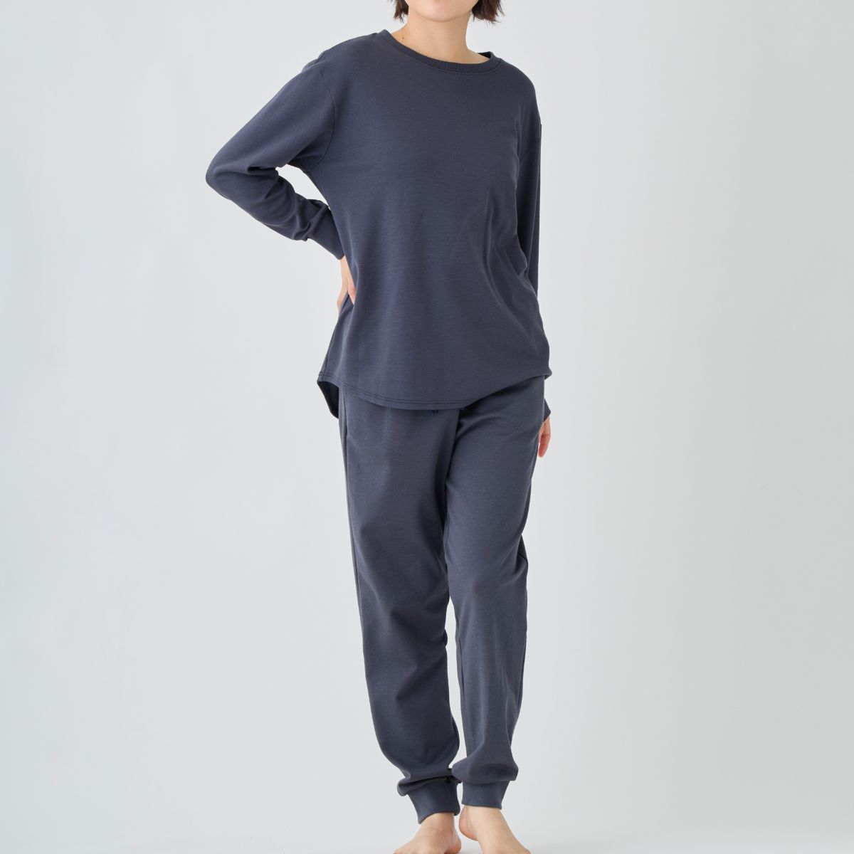 ベネクス リカバリーウェア コンフォートタッチ クルーネック長袖 ジョガーパンツ 上下セット レディース ネイビー