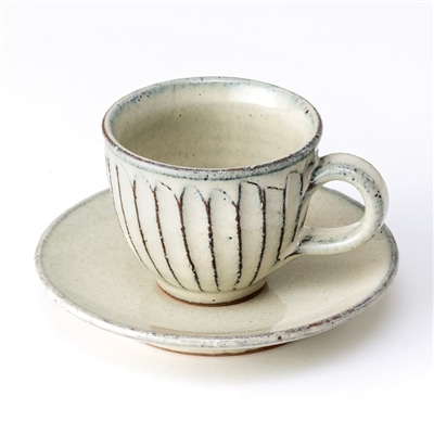 スケーター 白釉彫 丸コーヒーカップ&ソーサー (信楽焼) 鴻月 3-3264