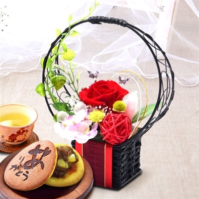誕生日 プレゼント 送料無料  [花籠プリザ ・赤] お祝い  花 スイーツ ギフト おしゃれ お菓子 プリザーブドフラワー バラ 花とスイーツ 花とお菓子 女性 60代 70代 80代