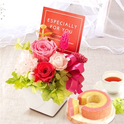 誕生日 プレゼント 送料無料  [メディアナローズ・ピンク] お祝い  花 スイーツ ギフト おしゃれ お菓子 プリザーブドフラワー バラ 花とスイーツ 花とお菓子 女性 60代 70代 80代