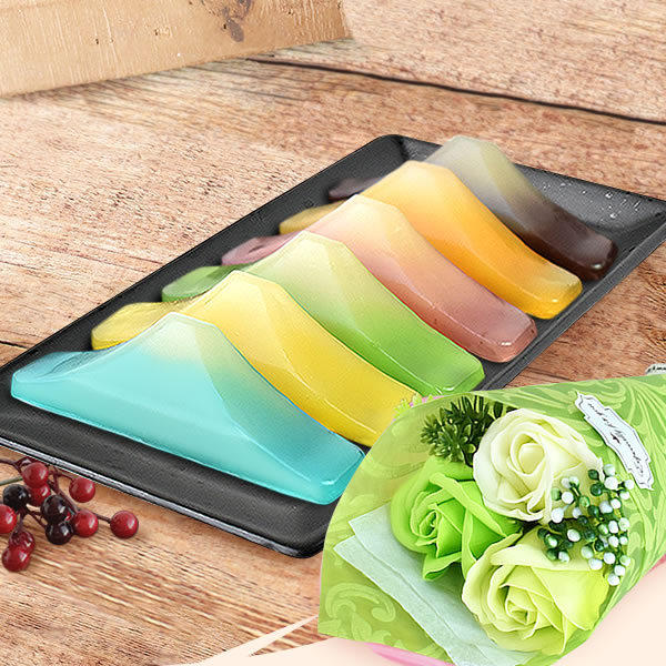 ギフト プレゼント スイーツ 送料無料 【富士山羊羹＋緑ブーケ】 花束 ソープフラワー ブーケ お菓子 和菓子 洋菓子 セット