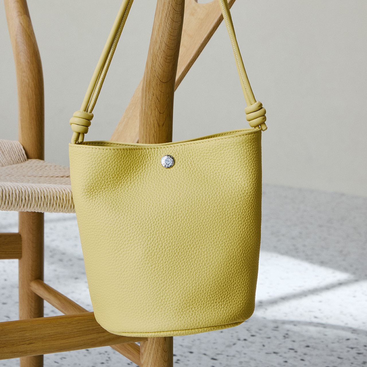 【Breath TOPKAPI】シュリンクレザー ノットハンドル 2way ショルダーバッグ ブラック FREE