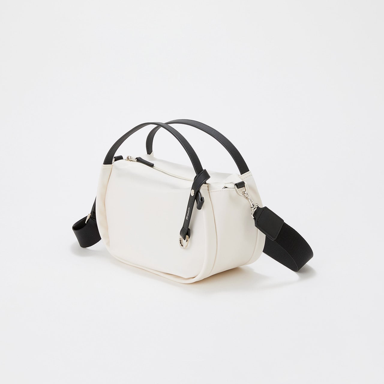 【Breath TOPKAPI】【撥水】ツヤ ナイロン ショルダー付き ラウンド トートバッグ クリーム FREE