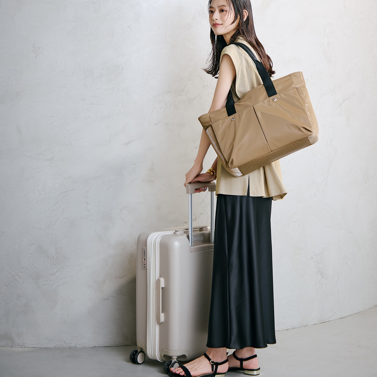 【Breath TOPKAPI】Train 防水ポリエステル ビッグ トートバッグ / 8ポケット/ キャリー対応 ブラウン FREE