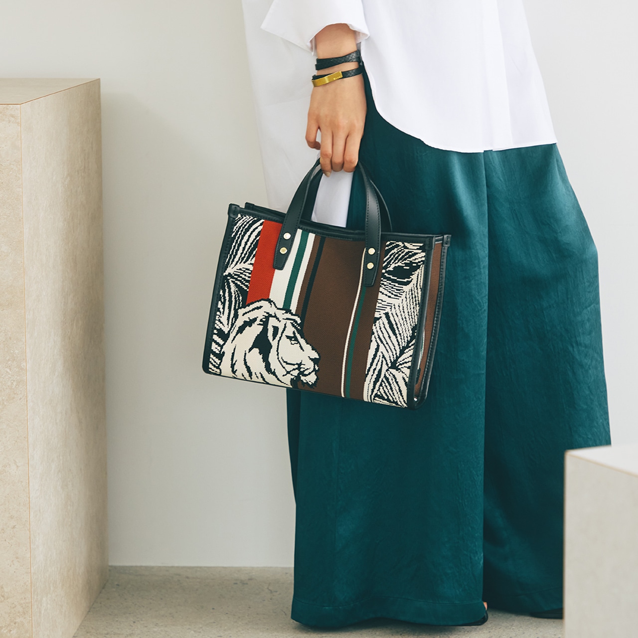 【TREASURE TOPKAPI】ニットジャガード ライオン柄 2way ミニ トートバッグ ブラック FREE