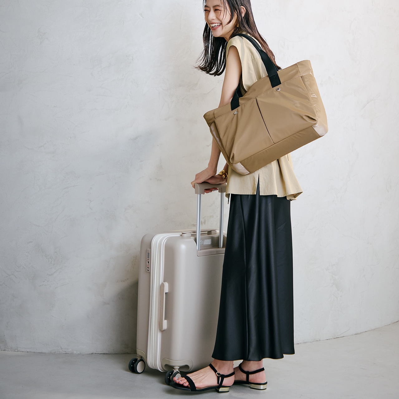 【Breath TOPKAPI】Train 防水ポリエステル ビッグ トートバッグ / 8ポケット/ キャリー対応 ブラウン FREE