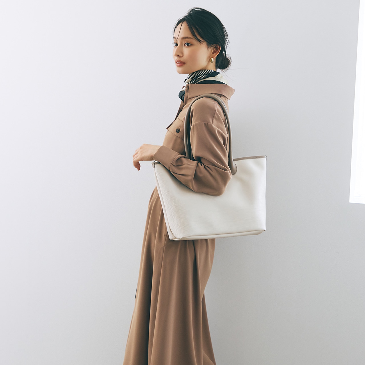 【Breath TOPKAPI】RIPPLE リプル レザーハンドル A4 トートバッグ アイボリー FREE