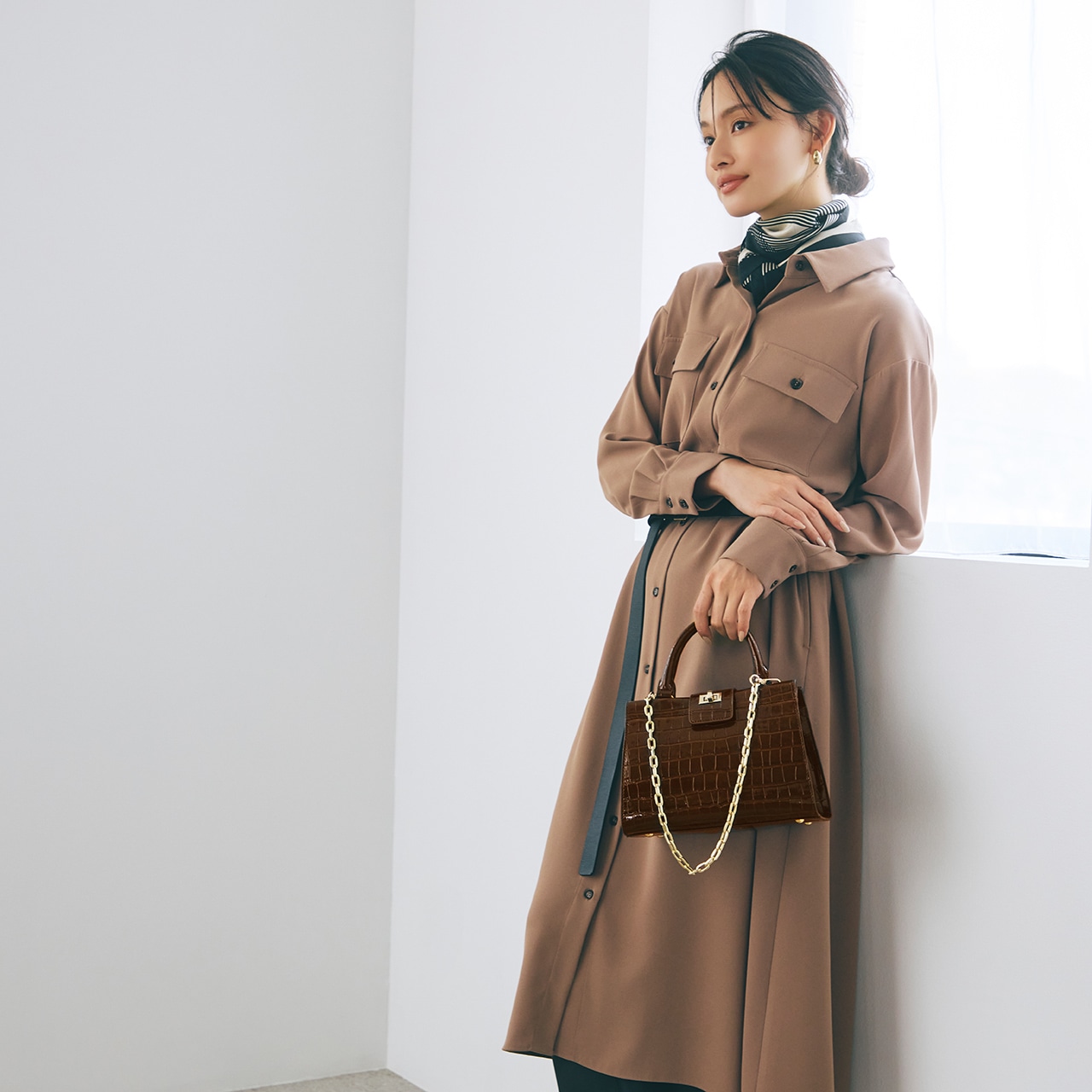 【TREASURE TOPKAPI】クロコ エナメル 2way ハンドバッグ ブラウン FREE