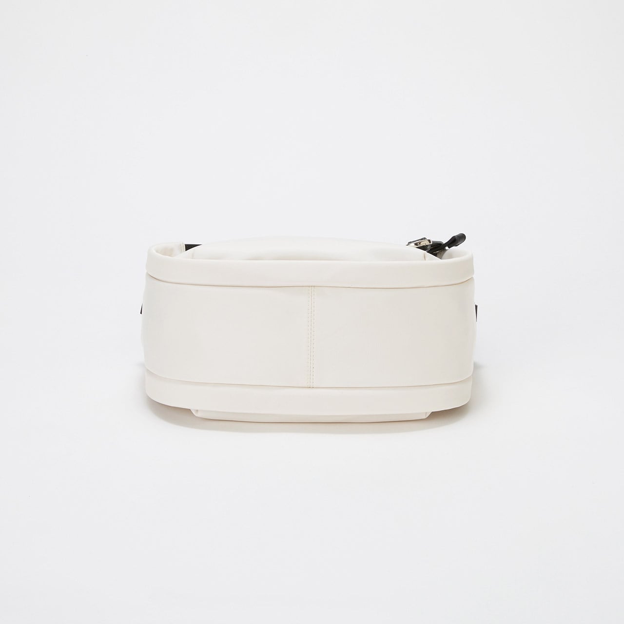 【Breath TOPKAPI】【撥水】ツヤ ナイロン ショルダー付き ラウンド トートバッグ クリーム FREE