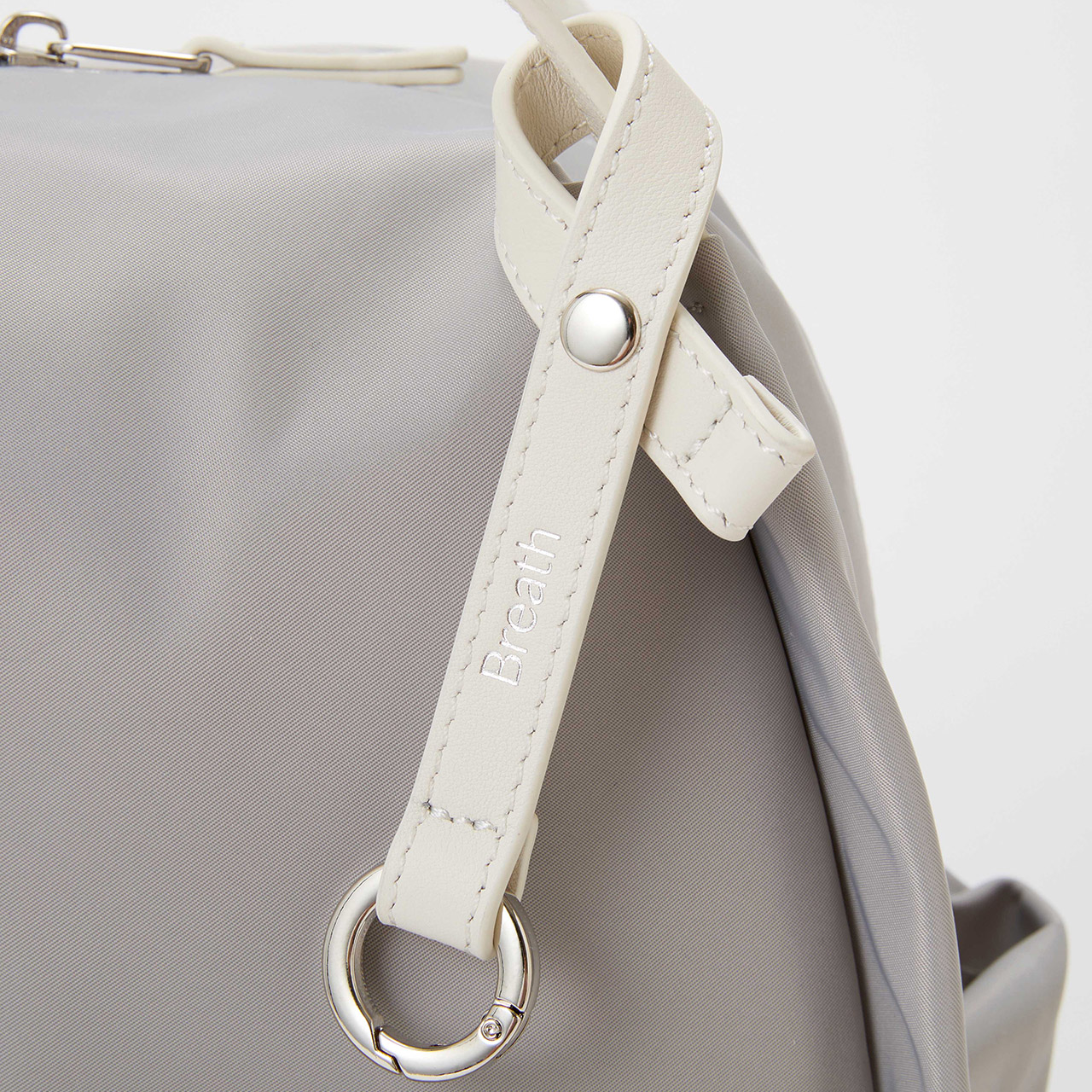 【Breath TOPKAPI】【撥水】ツヤ ナイロン レザーハンドル ミニ リュック ライトグレー FREE