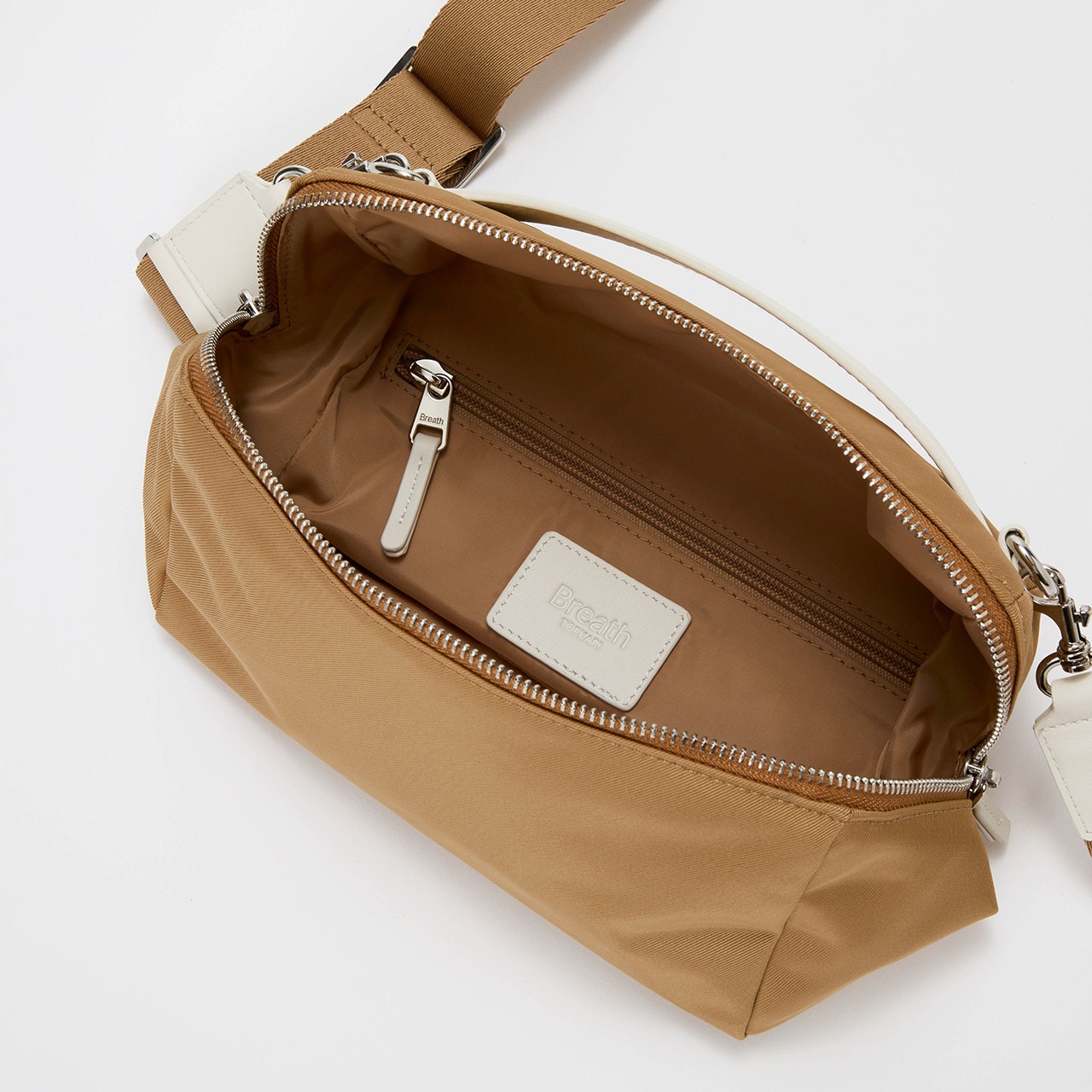 【Breath TOPKAPI】【撥水】マット ナイロン ボックス型 ショルダーバッグ ベージュ FREE