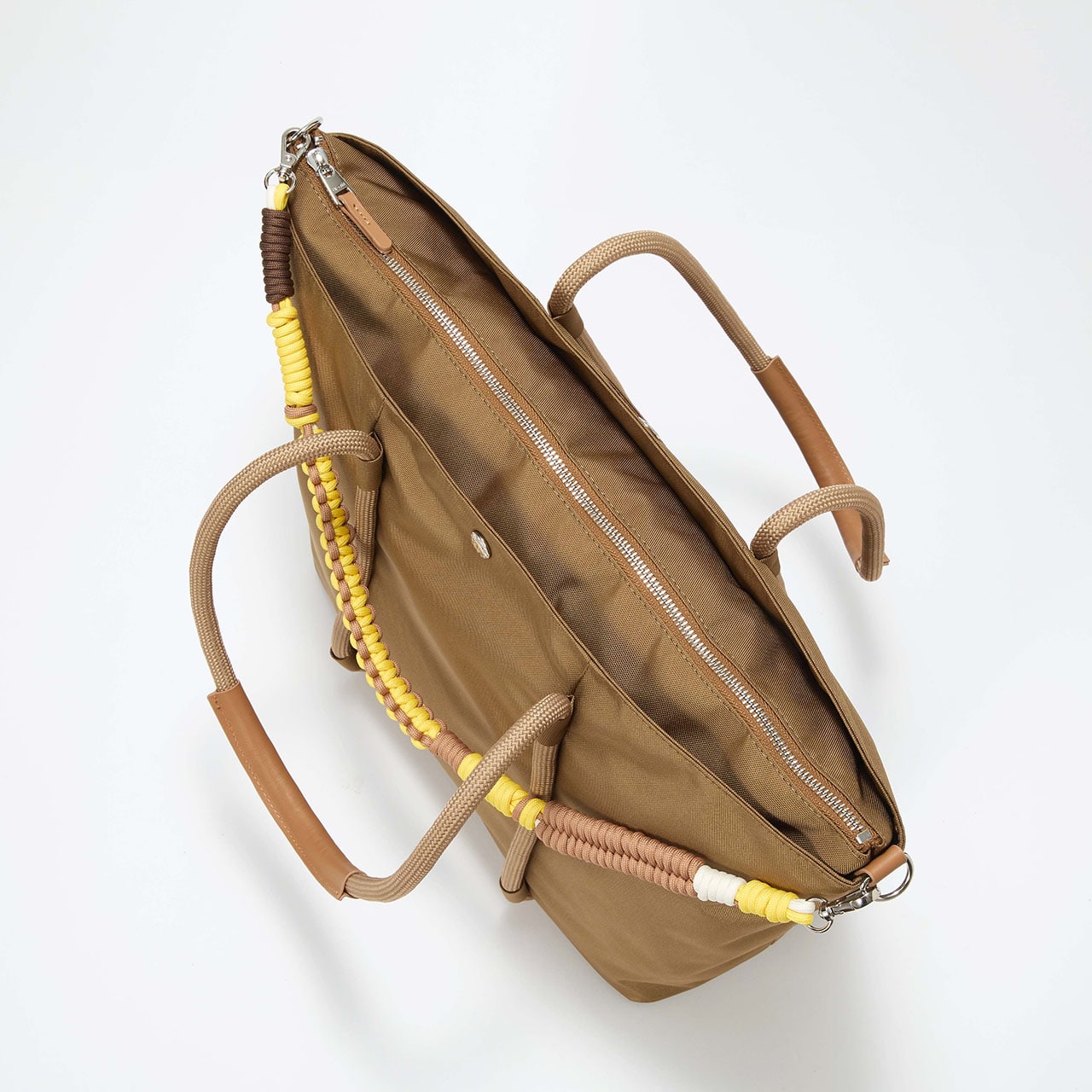 コードチャーム付き ビッグ トートバッグ キャメル FREE