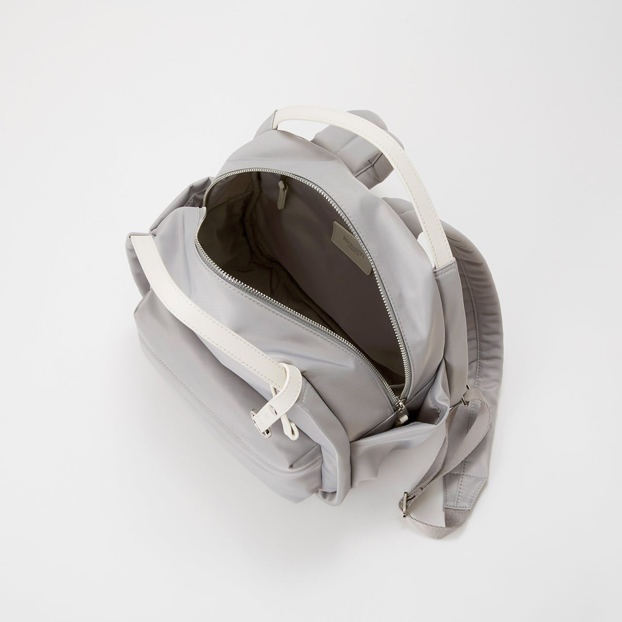 【Breath TOPKAPI】【撥水】ツヤ ナイロン レザーハンドル ミニ リュック ライトグレー FREE