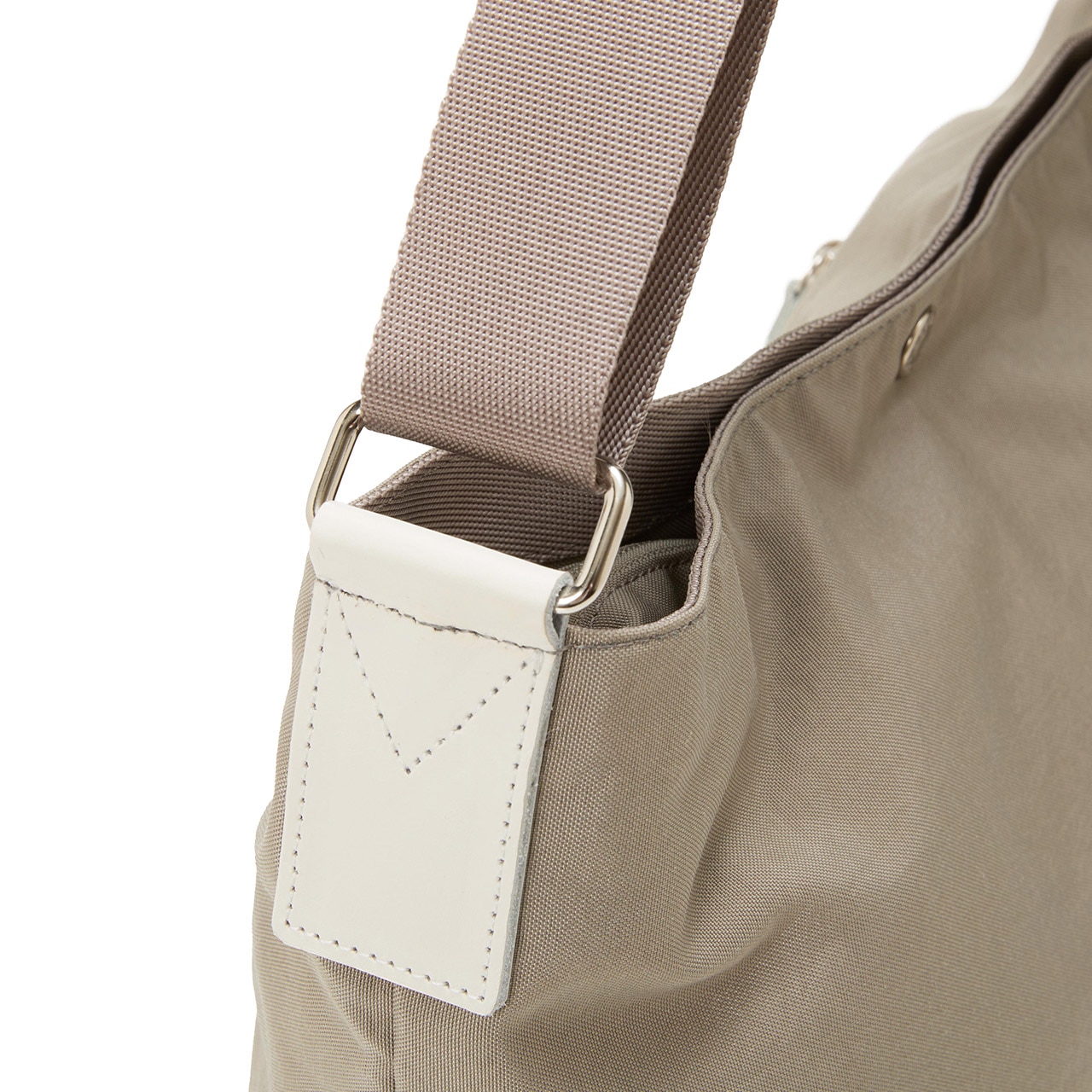 【Breath TOPKAPI】RIPPLE リプル リンクル ナイロン A4 ショルダーバッグ グレージュ FREE