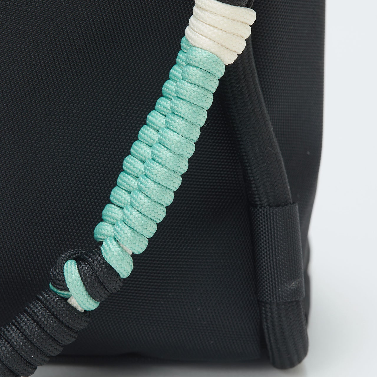 コードチャーム付き ショルダーバッグ ブラック FREE