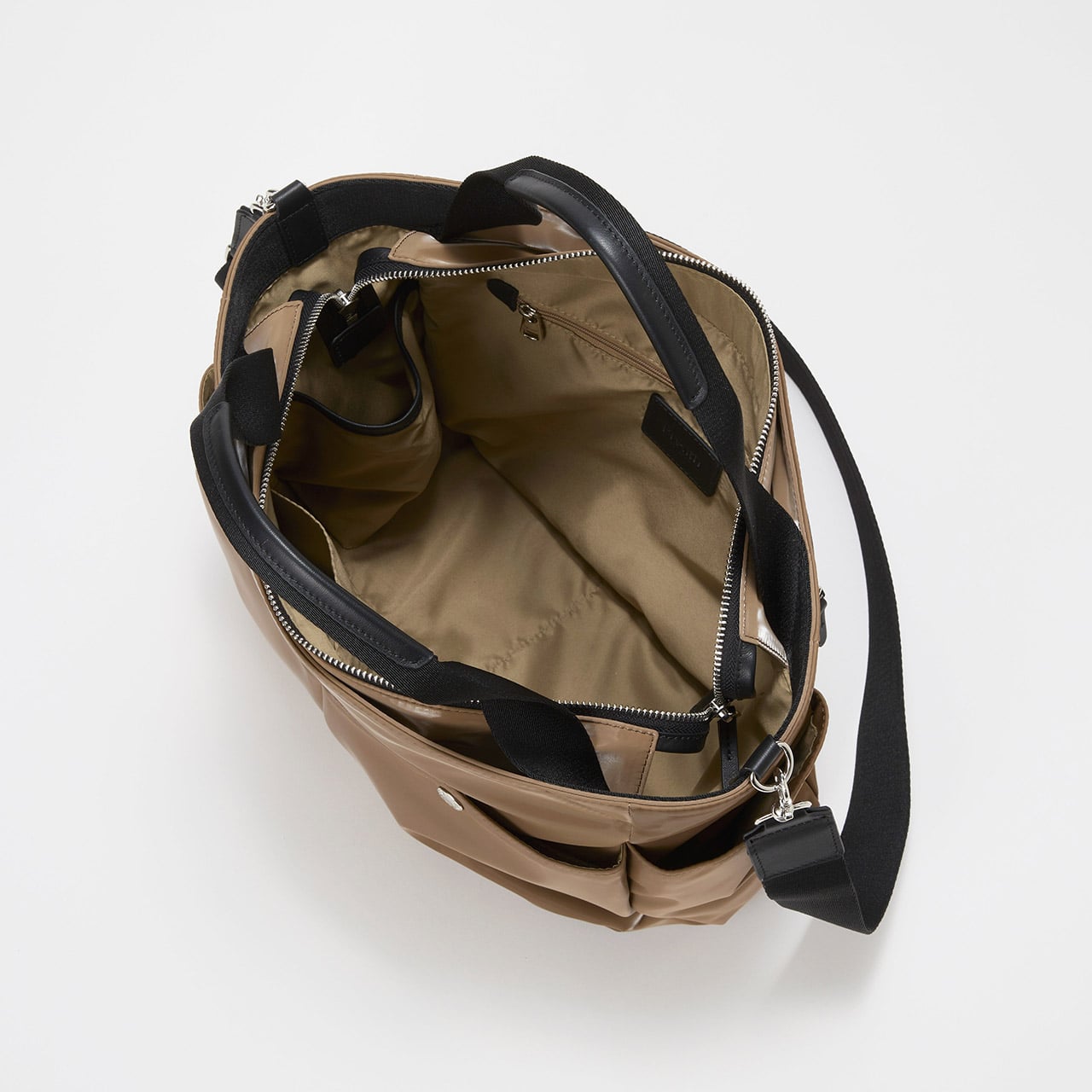 【Breath TOPKAPI】Train 防水ポリエステル ショルダー付き A4 トートバッグ / キャリー対応 ブラウン FREE