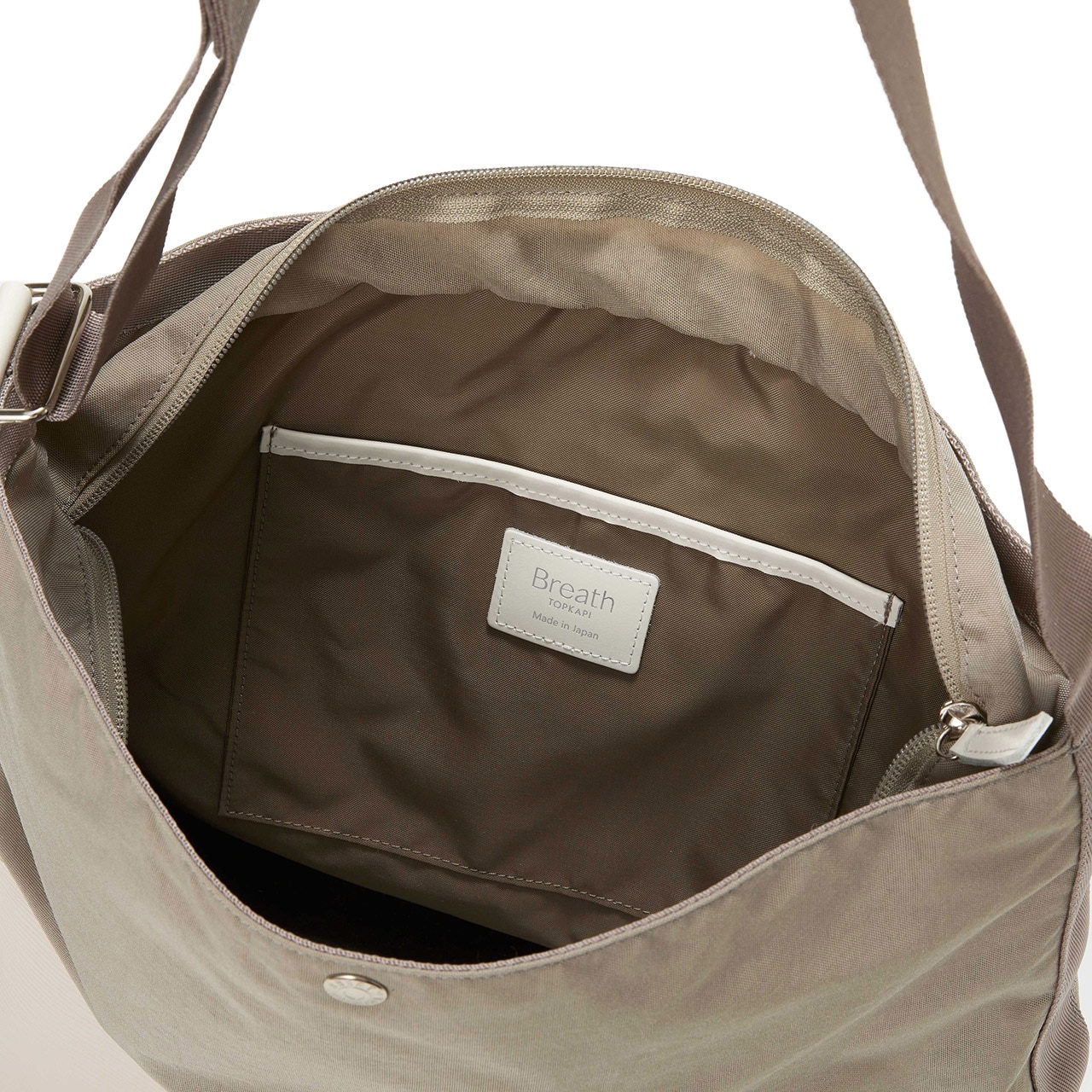 【Breath TOPKAPI】RIPPLE リプル リンクル ナイロン A4 ショルダーバッグ グレージュ FREE
