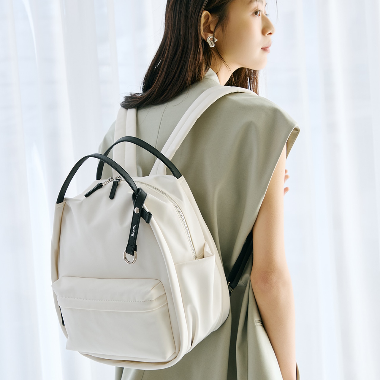 【Breath TOPKAPI】【撥水】ツヤ ナイロン レザーハンドル ミニ リュック クリーム FREE