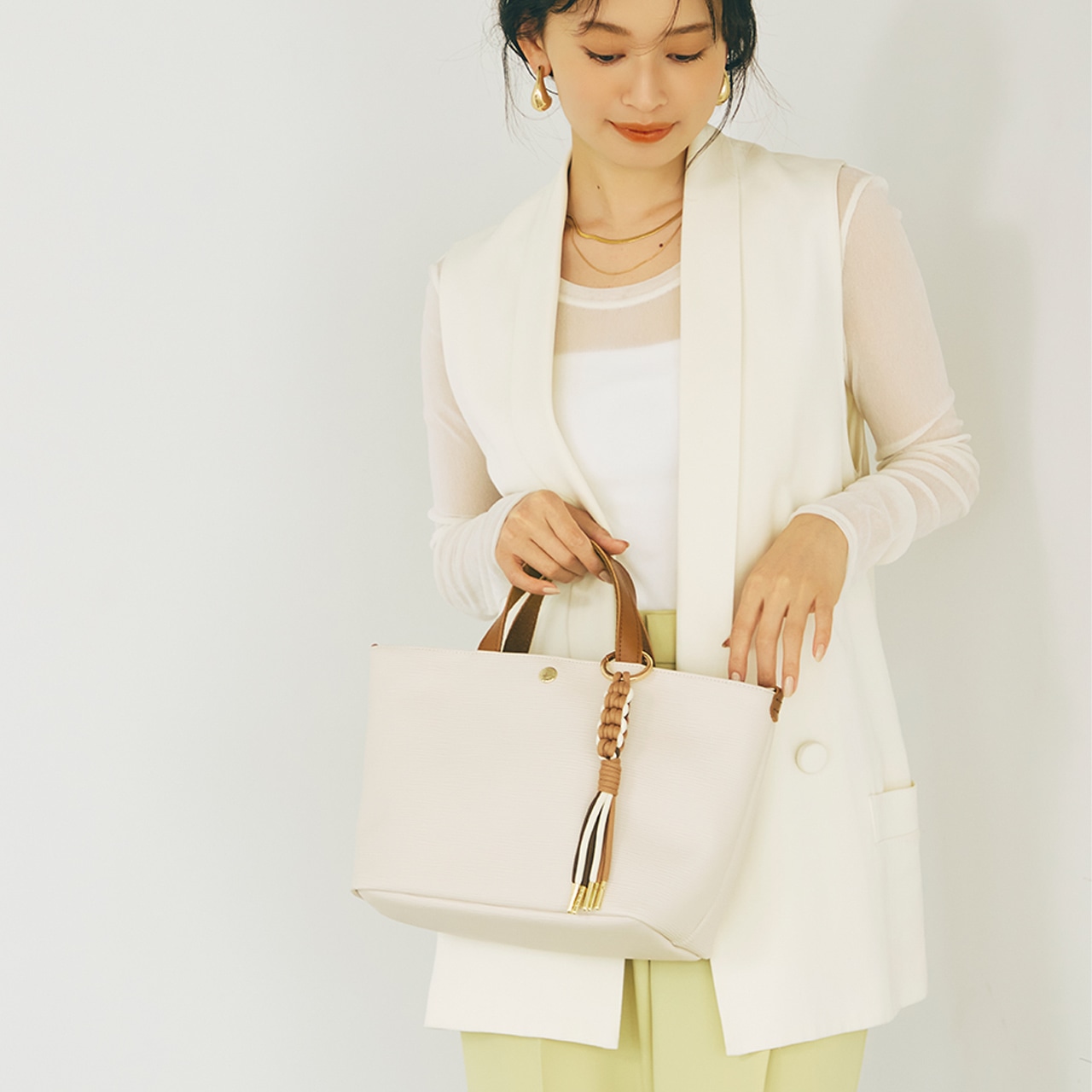 RIPPLE リプル コードチャーム付き 2way トートバッグ オフ FREE