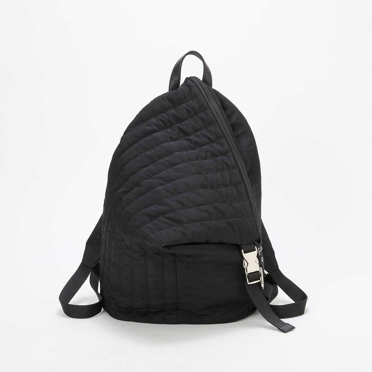 【TREASURE TOPKAPI】ナイロン キルティング アシンメトリー リュック